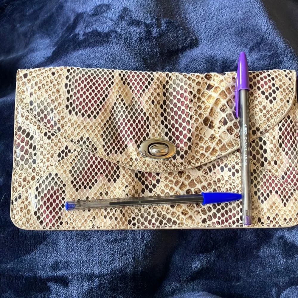 Sorial Snakeskin Clutch‎